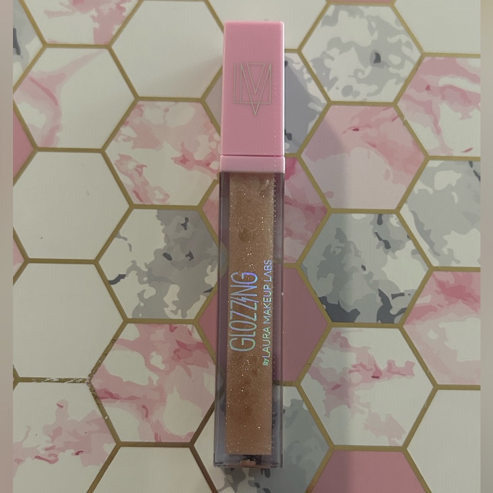 2/$15 LAURA MAKEUP LABS Glozzing Sparkly Lipgloss